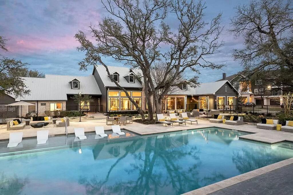 Luxurious 2Br+Resort Style Pool_5 Min To Domain Austin Exterior foto
